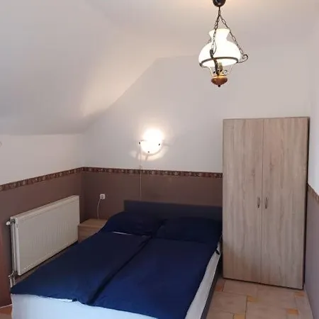 S48 Apartmanhaz *